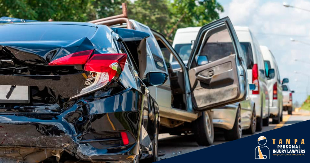 Who Is Liable in a Chain Reaction Car Crash in Tampa?